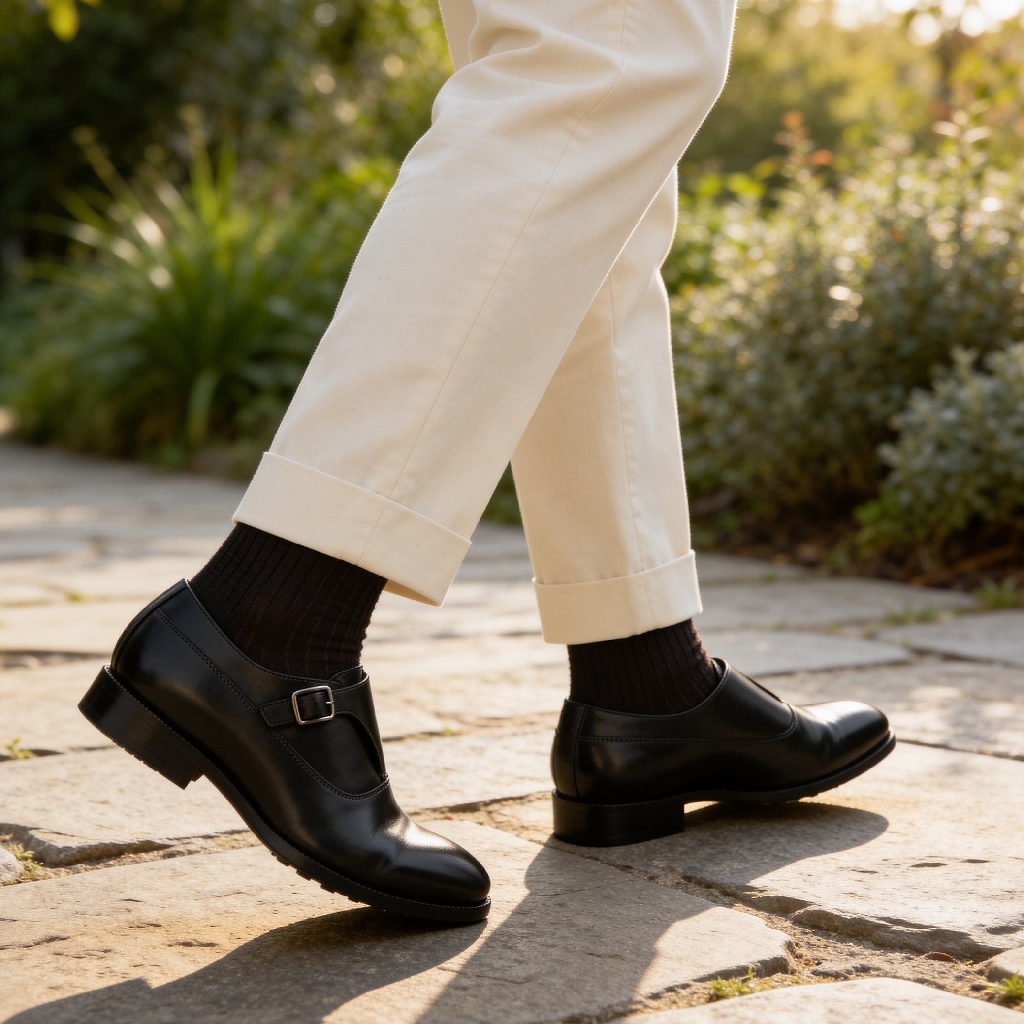 Deep Black Cinghia Single Monk